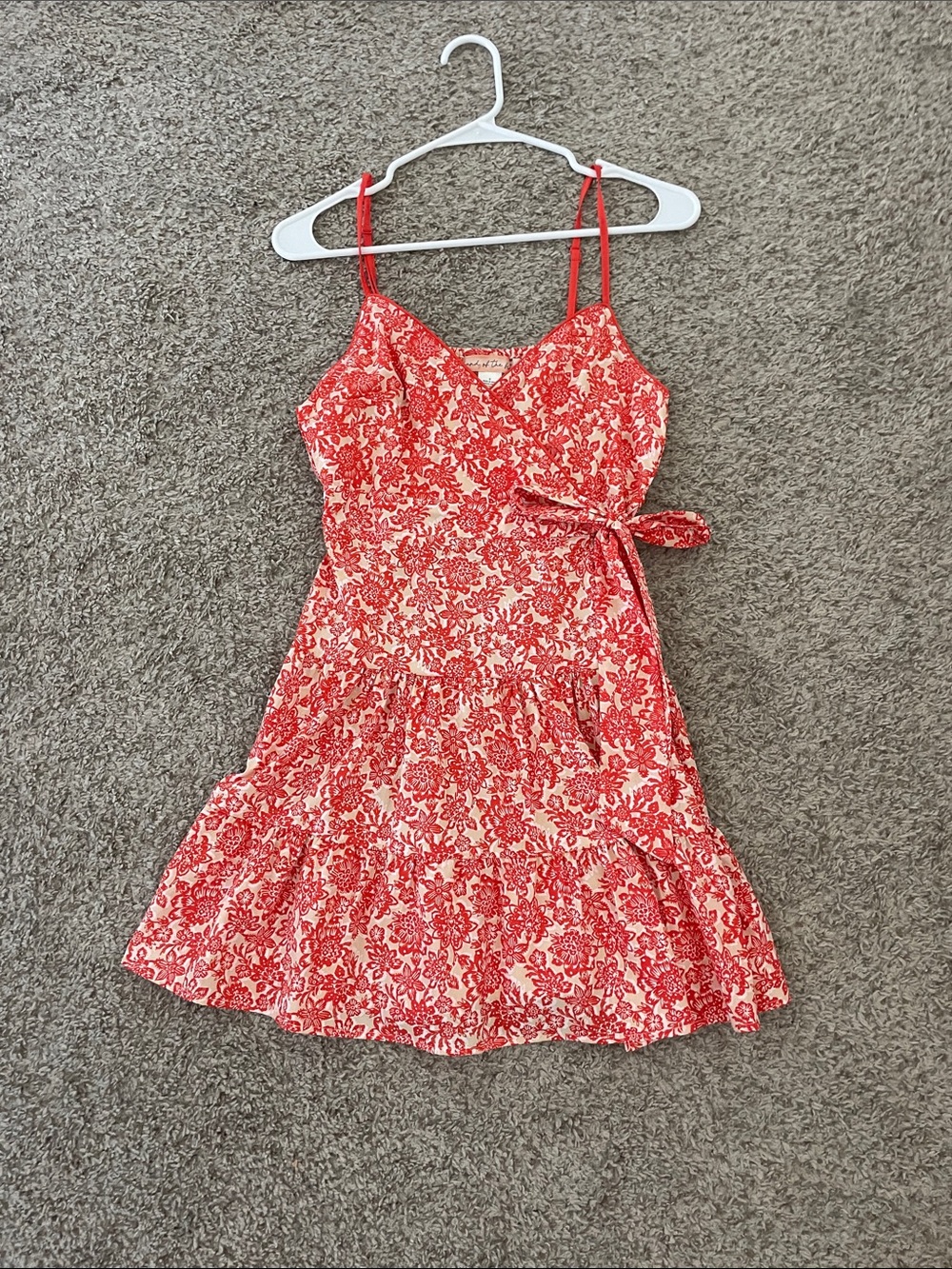 Floral Red Wrap-Style Casual Sundress with Tie Waist